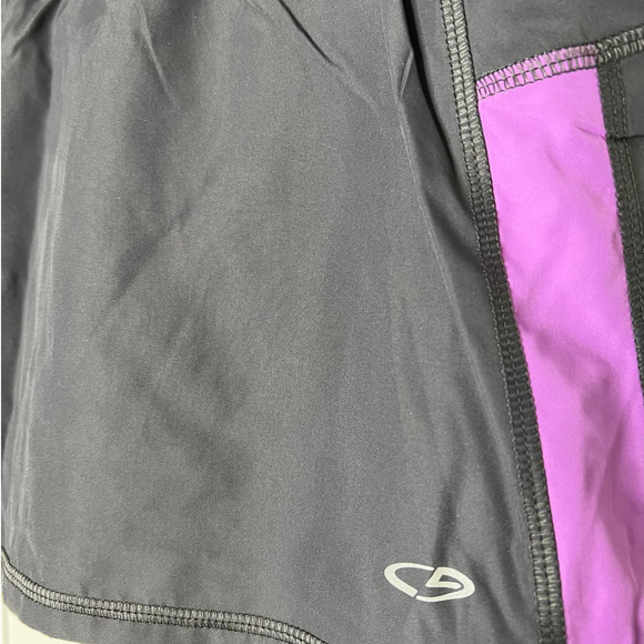 Champion Activewear Skort in Black with Purple Trim Size Small - Picture 2 of 7